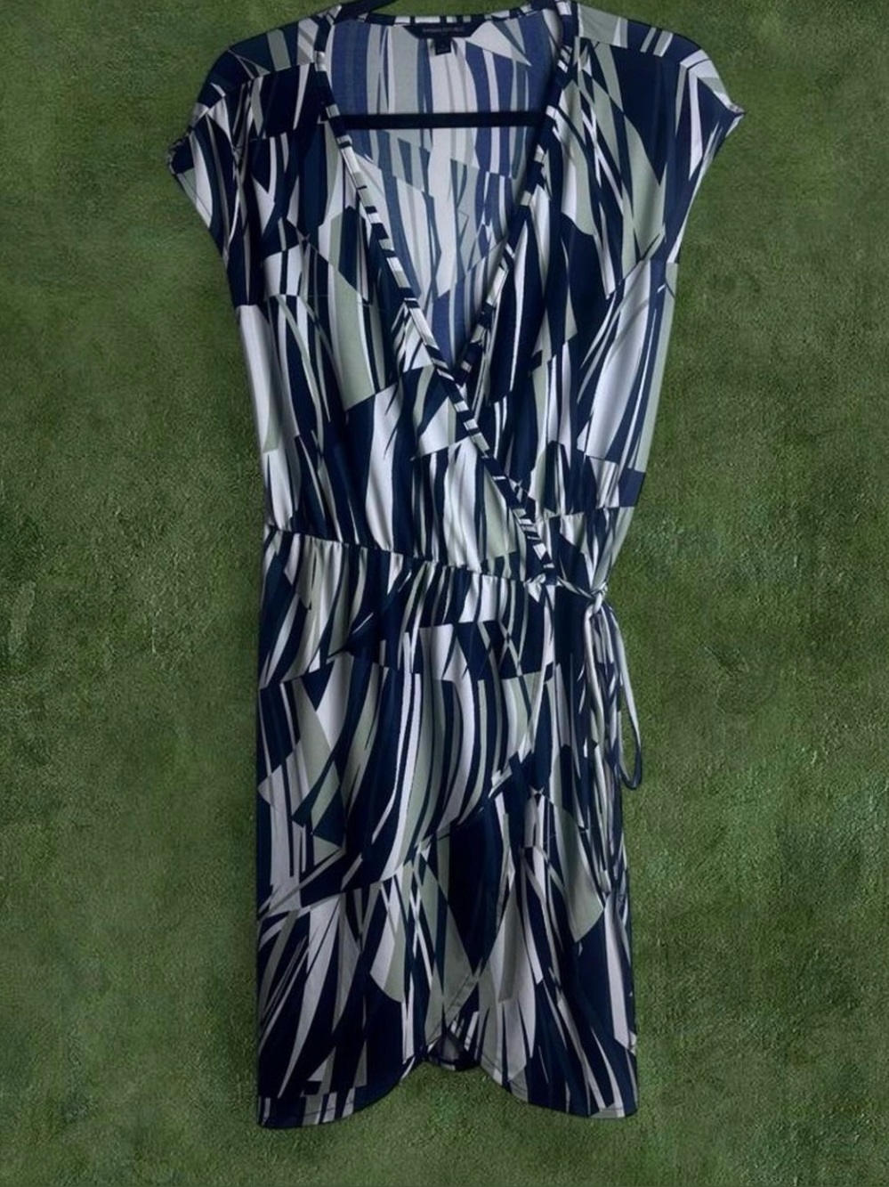 BANANA REPUBLIC GREEN ABSTRACT CAREER CASUAL CLASSIC WRAP DRESS